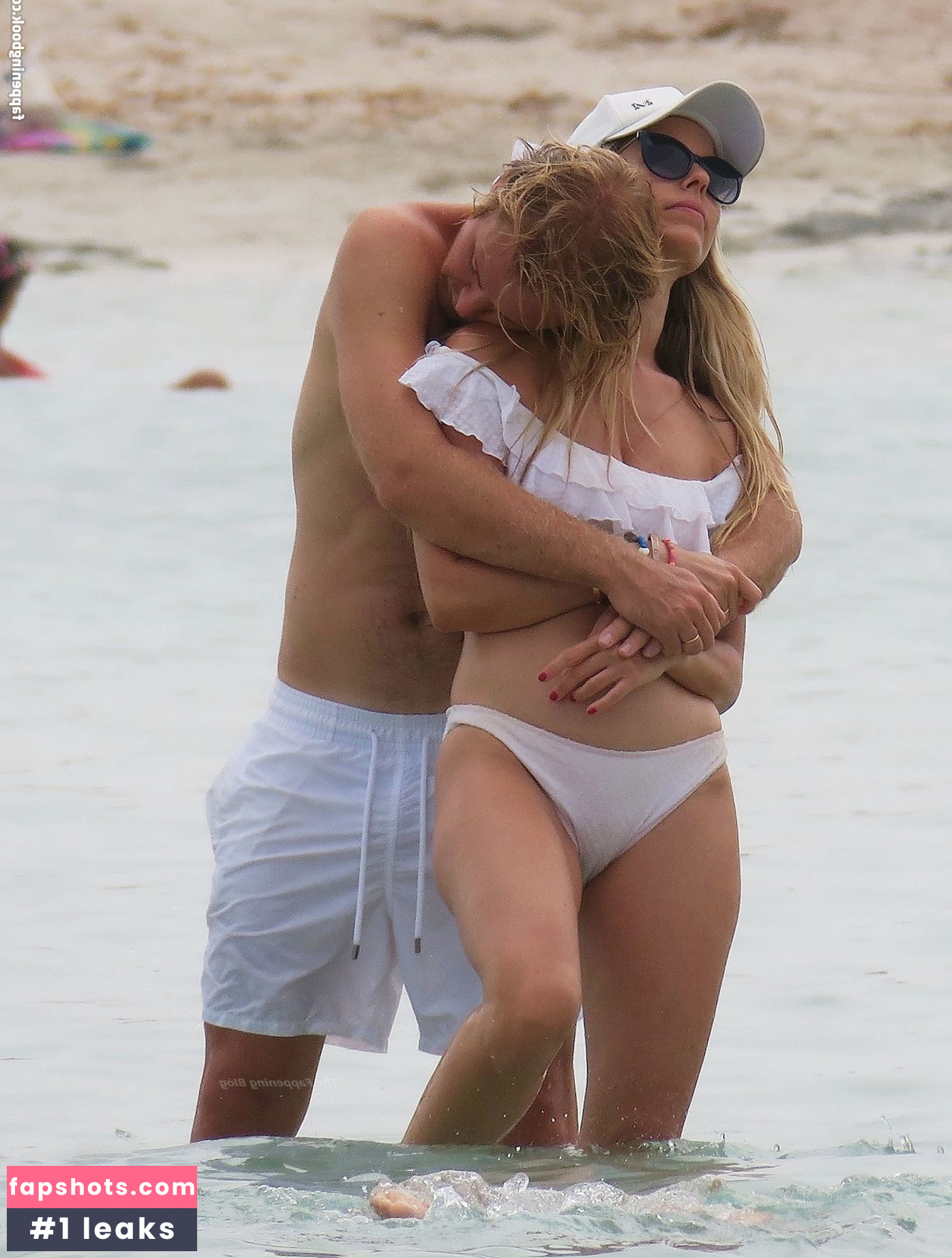 Vivian Sibold gallery photo #10