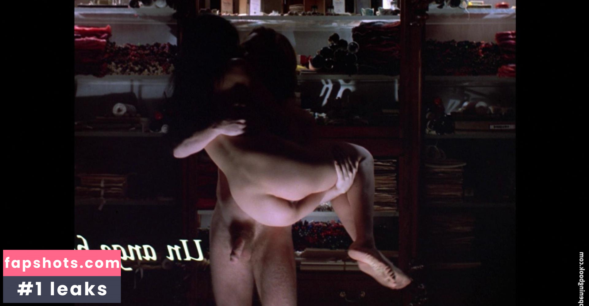 Vivian Wu gallery photo #13