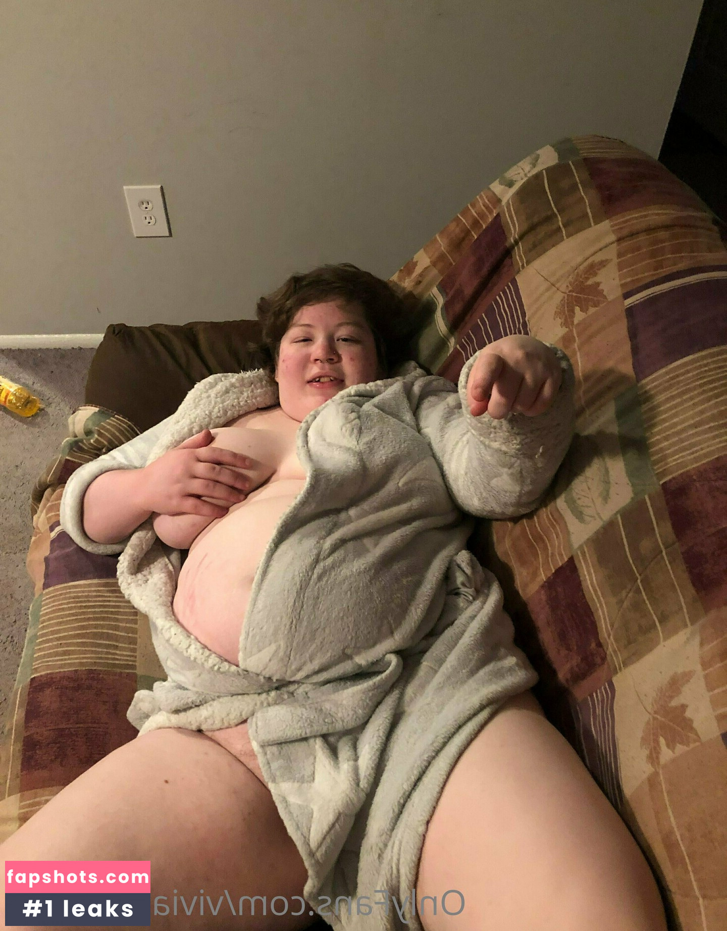 viviancat2021 gallery photo #6