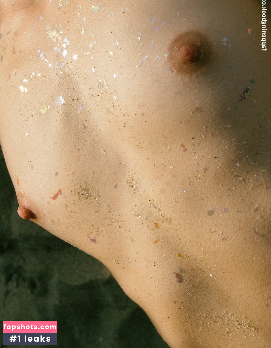 Vivien James gallery photo #14