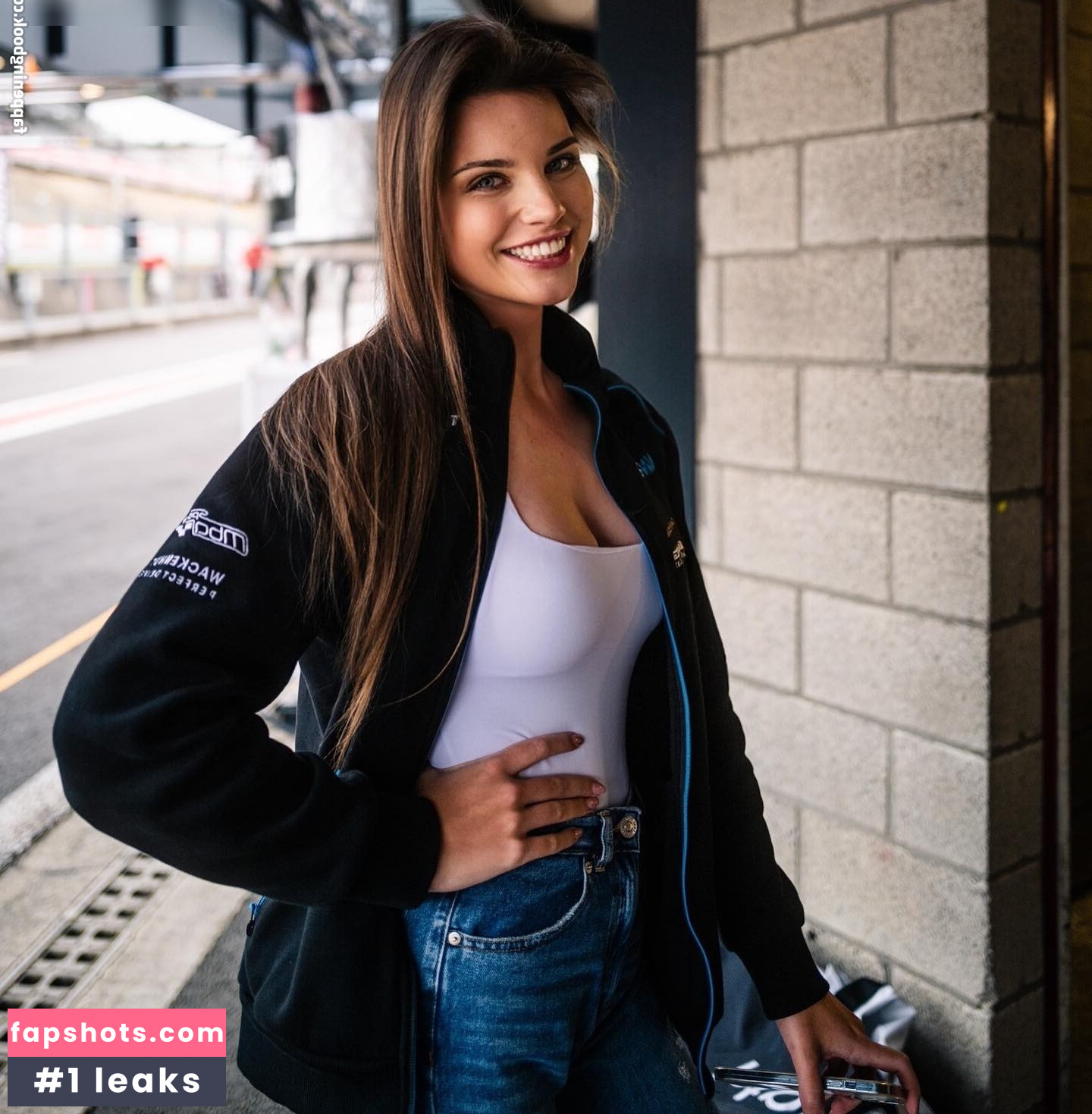 Vivien Keszthelyi gallery photo #7