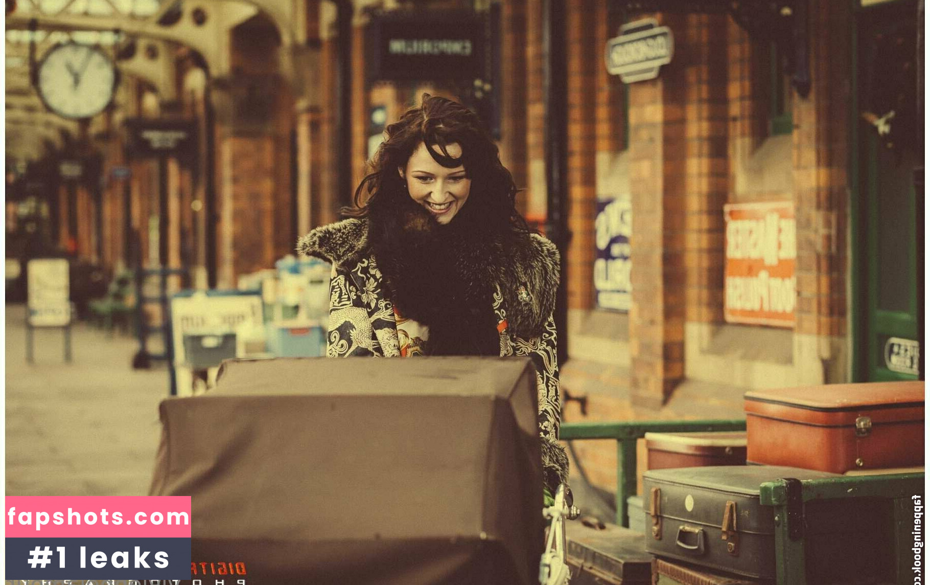 viviennelamour gallery photo #28