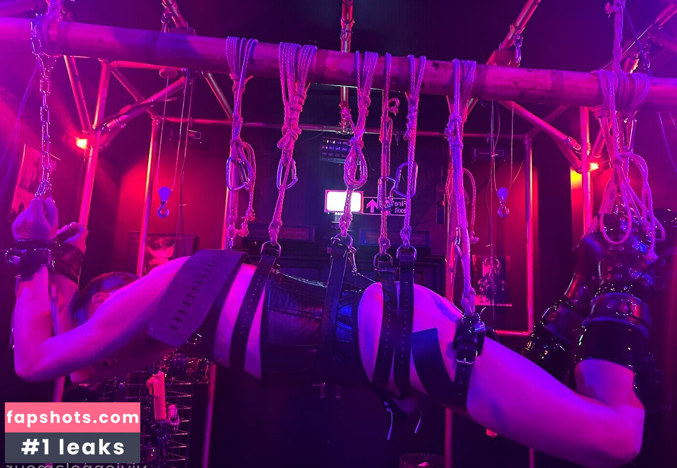 viviennelamour gallery photo #7