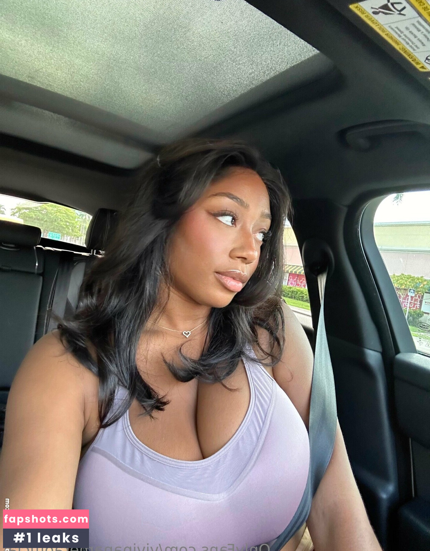 Vivipanameraofficial Nude Leaks OnlyFans Photos #14 - LeakJerk