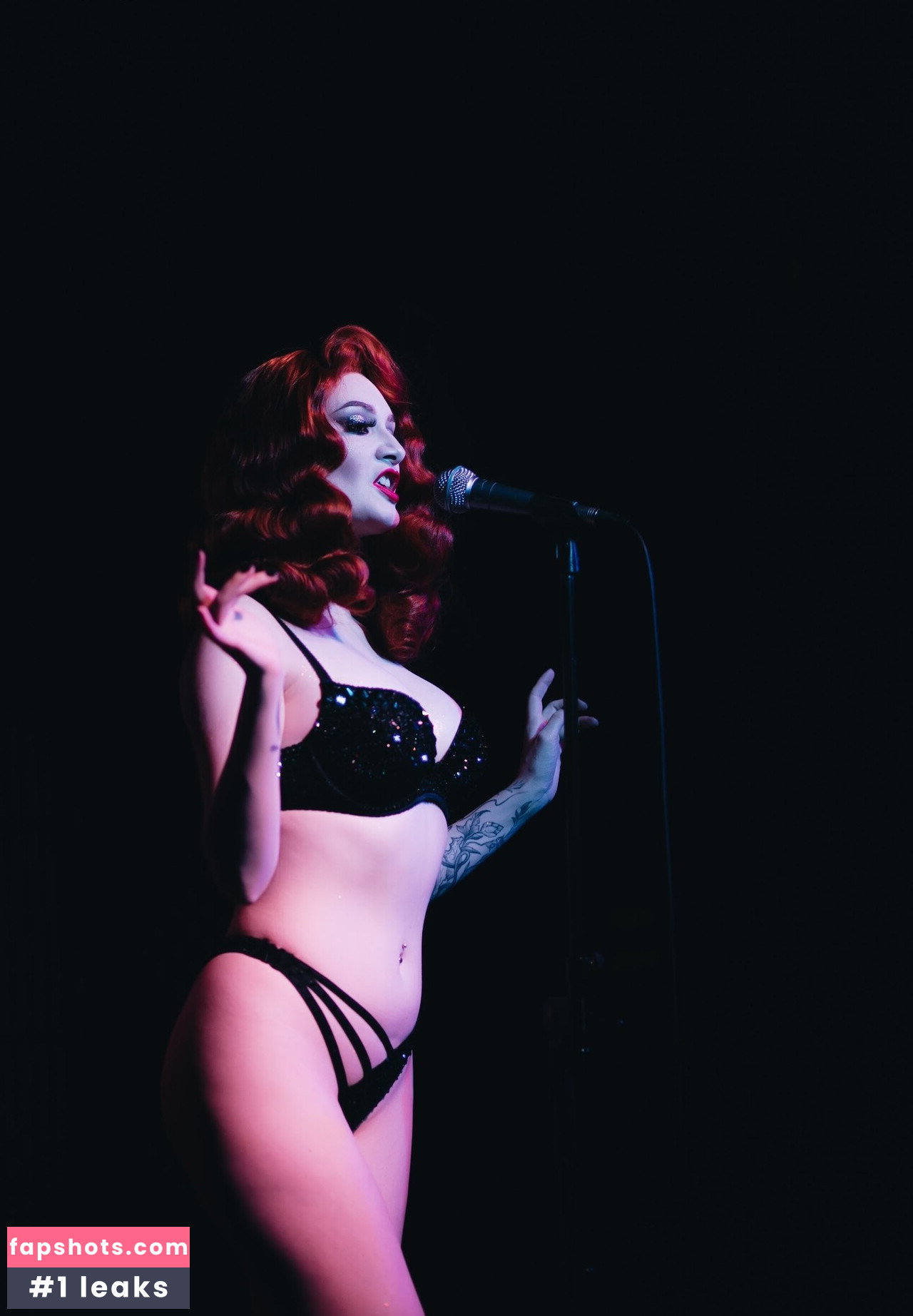 Vixena Siren gallery photo #11