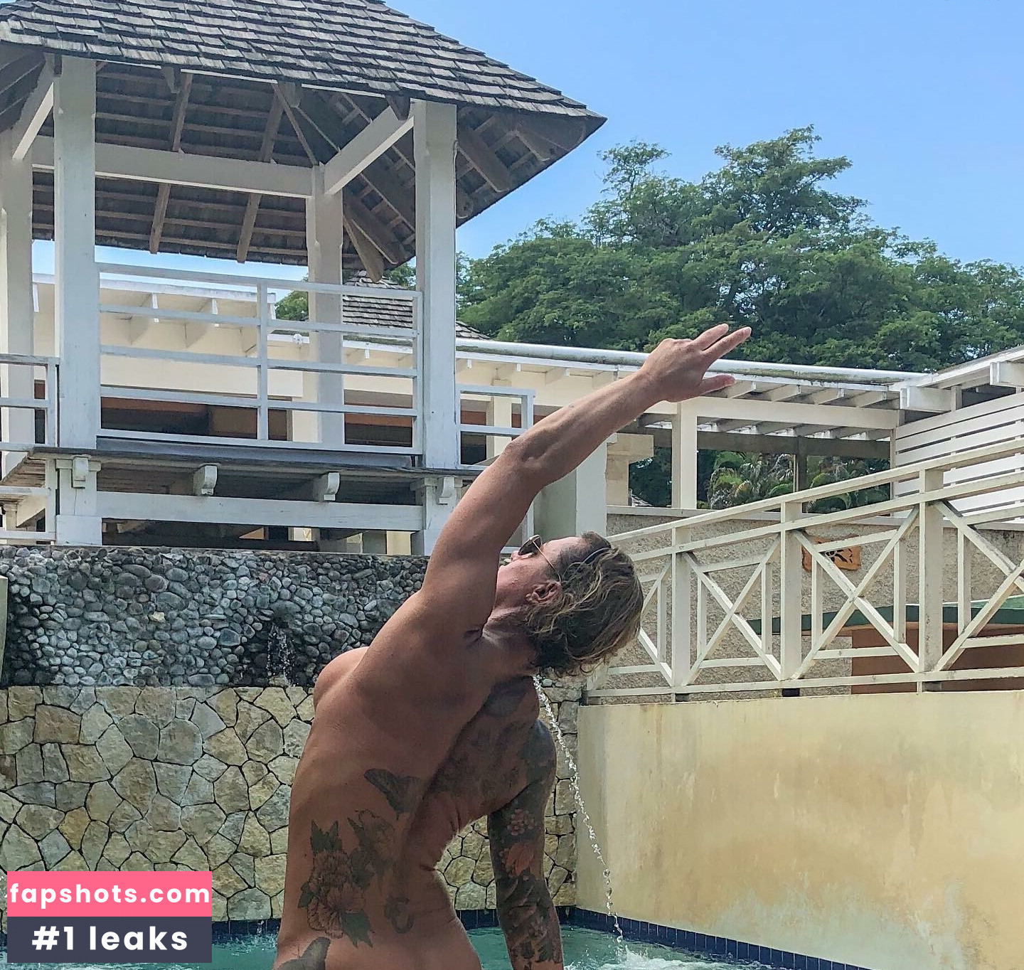 VixenActual nude babe gallery