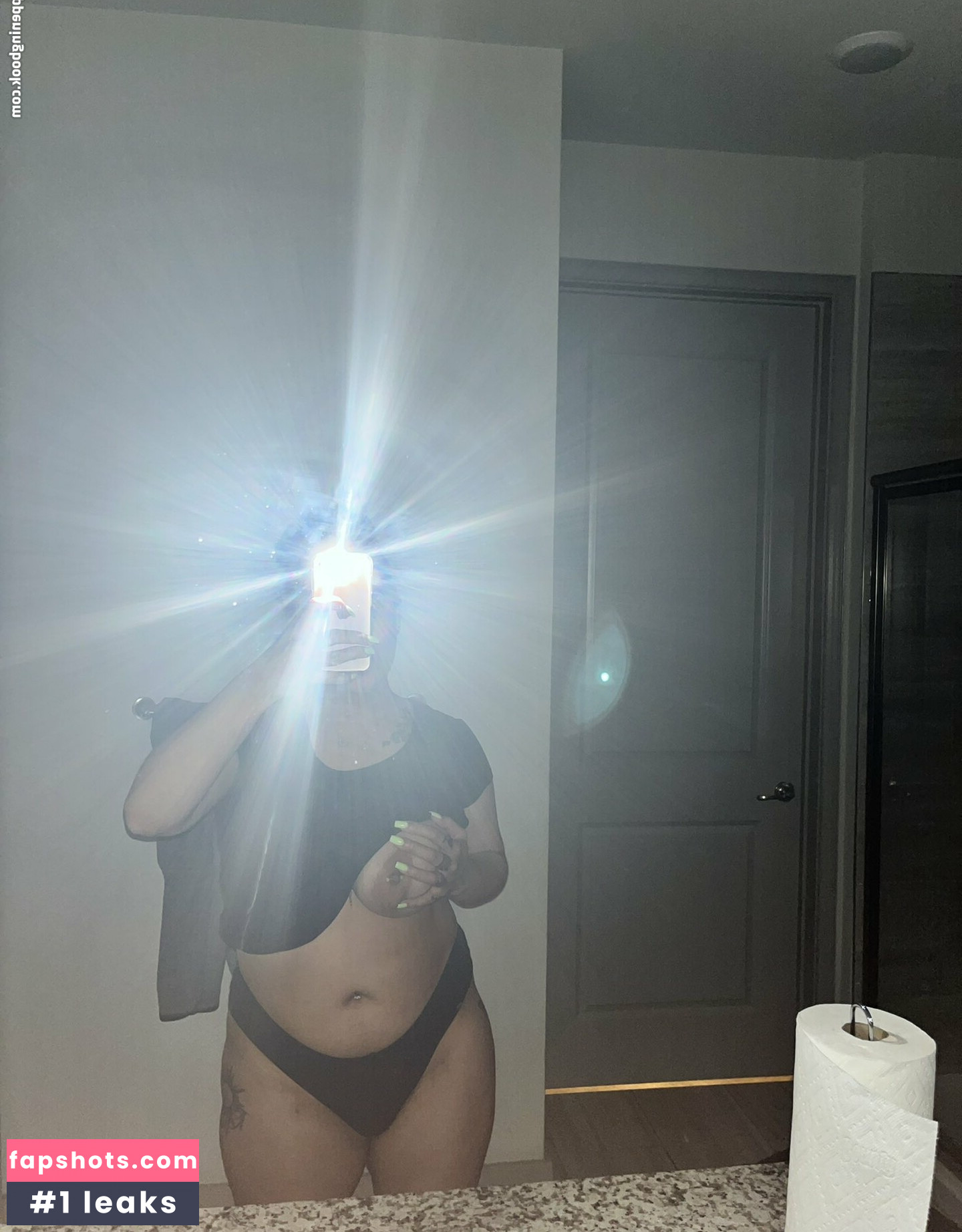 vixxenxoxo gallery photo #3