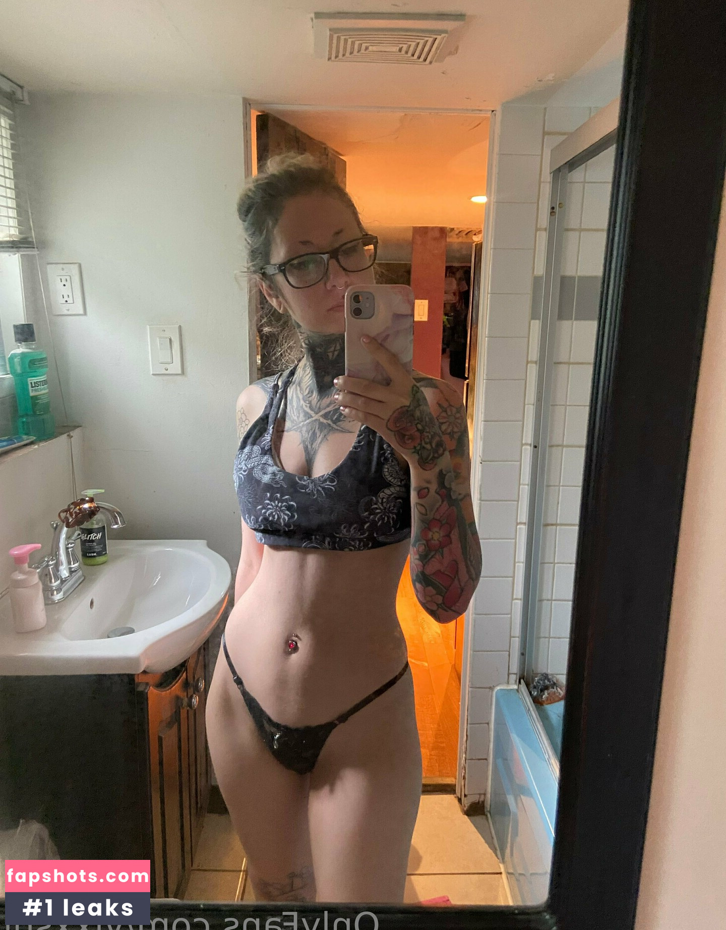 vixxshi gallery photo #3