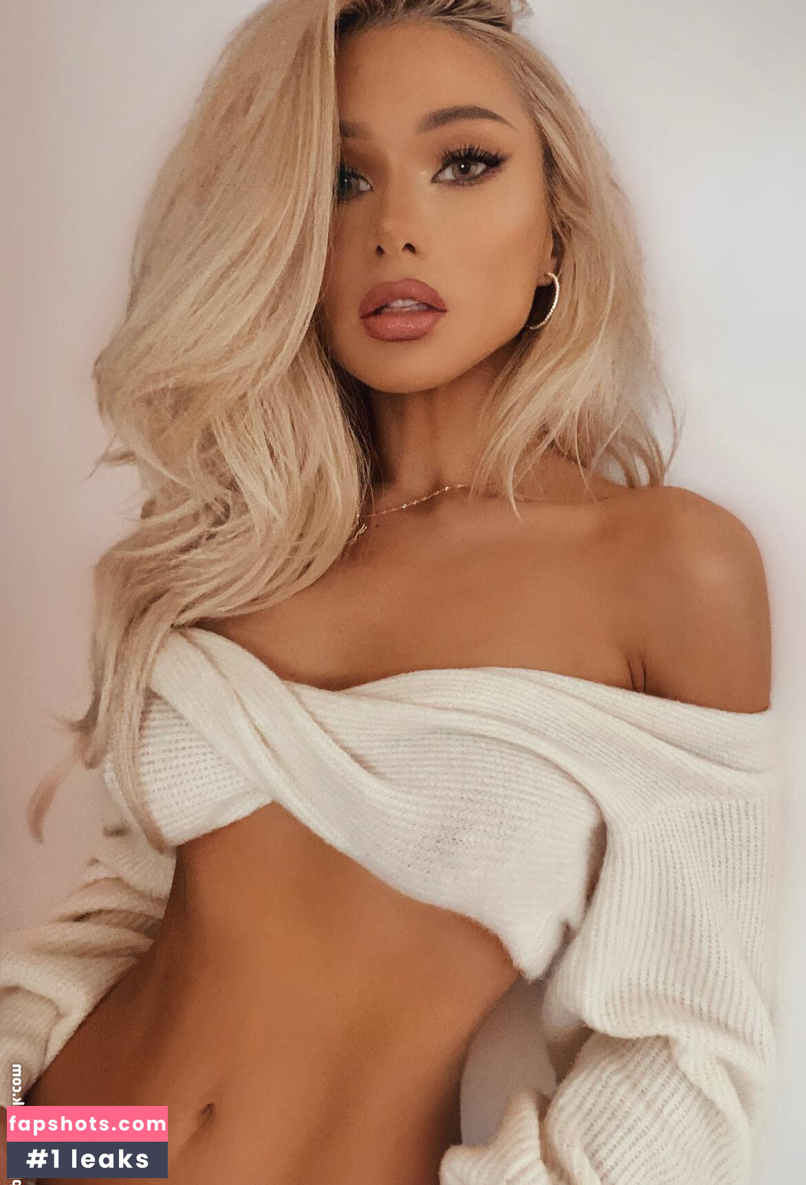 Vlada Glukhova gallery photo #19