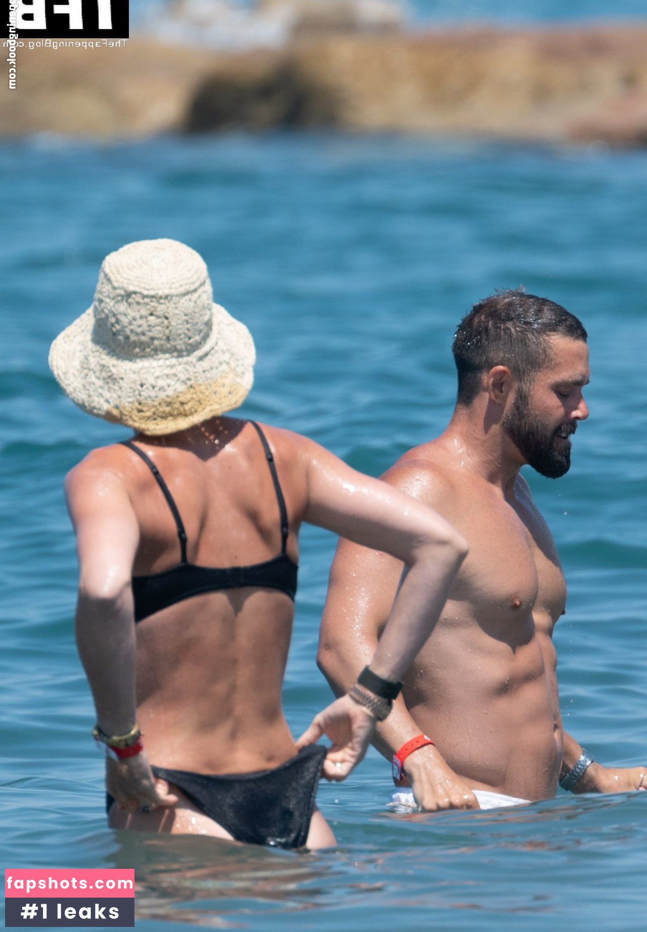 Vogue Williams gallery photo #126