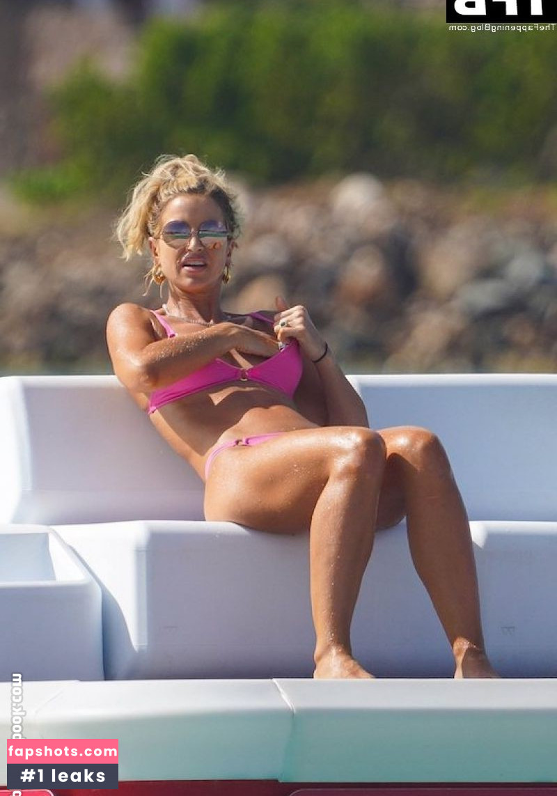 Vogue Williams gallery photo #139