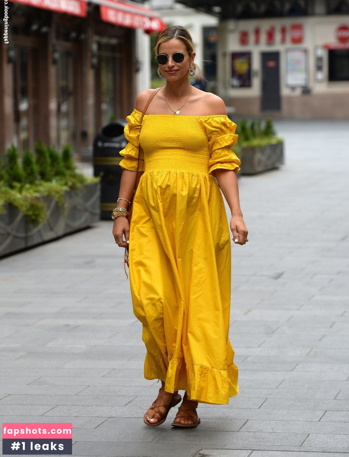 Vogue Williams gallery photo #368