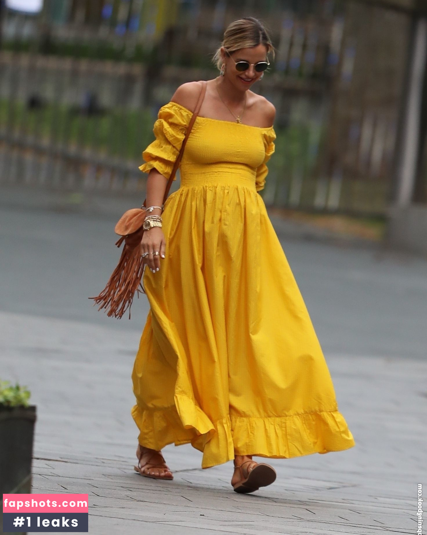 Vogue Williams gallery photo #380