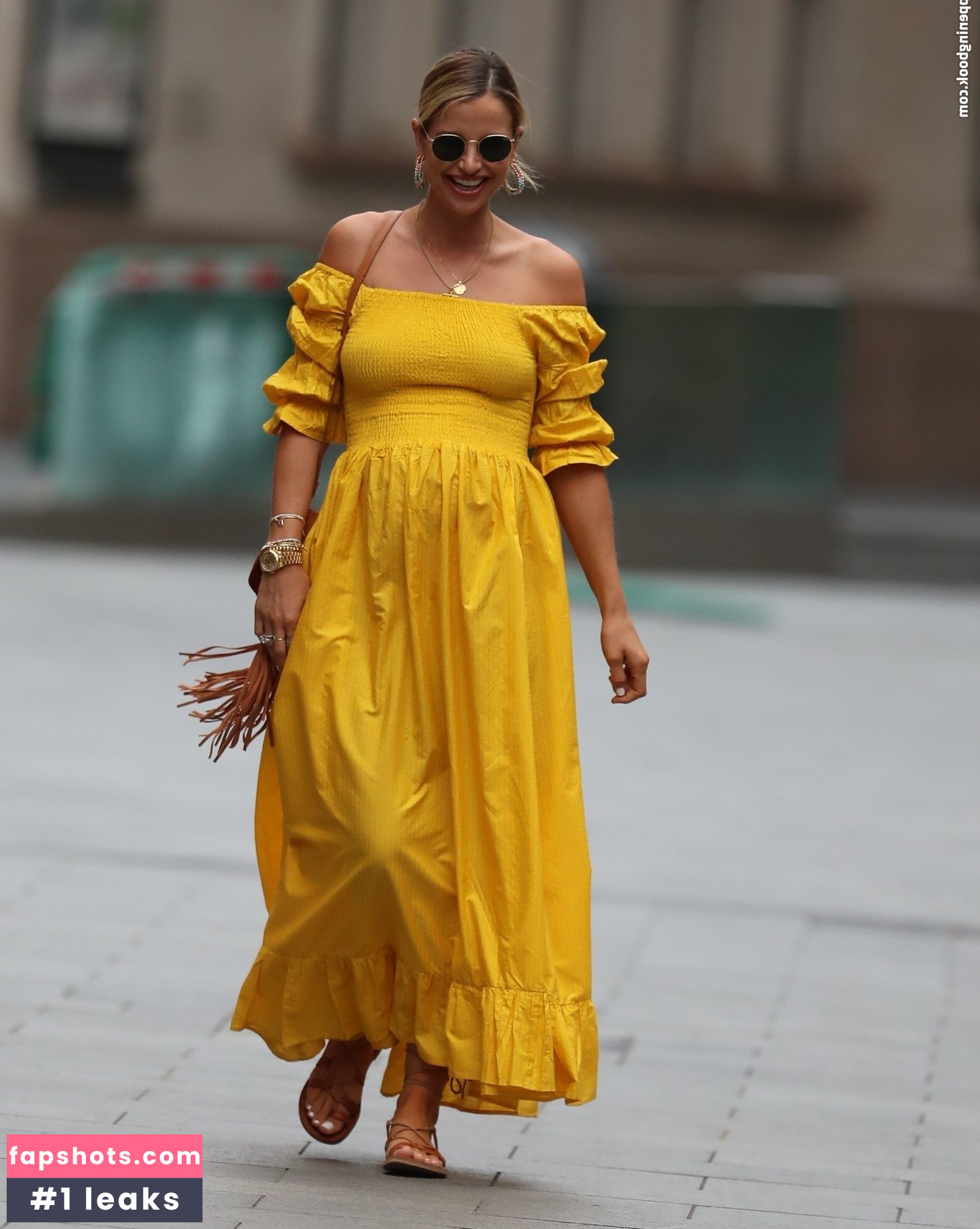 Vogue Williams gallery photo #381