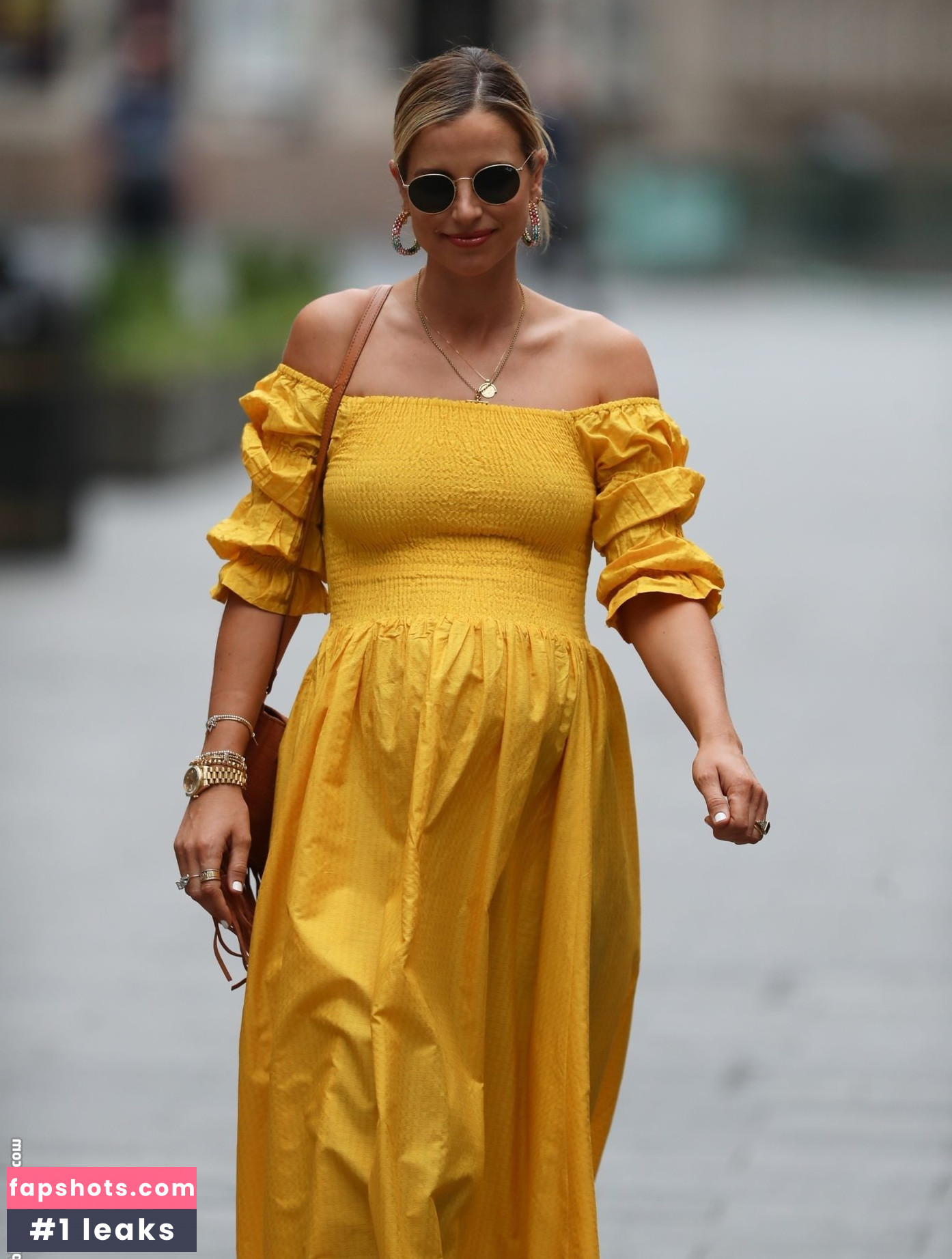 Vogue Williams gallery photo #384