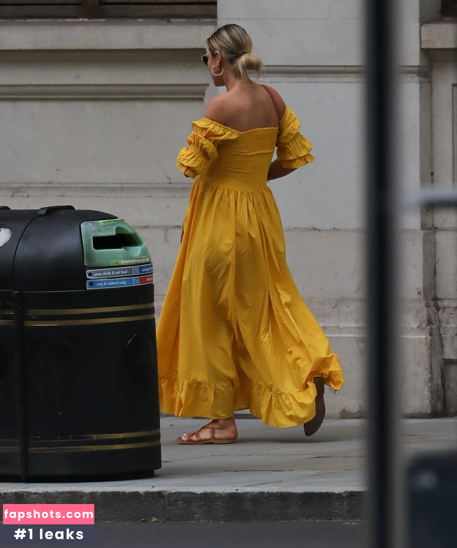 Vogue Williams gallery photo #388