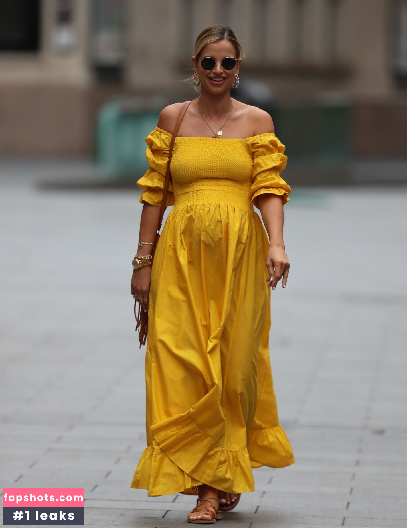 Vogue Williams gallery photo #390