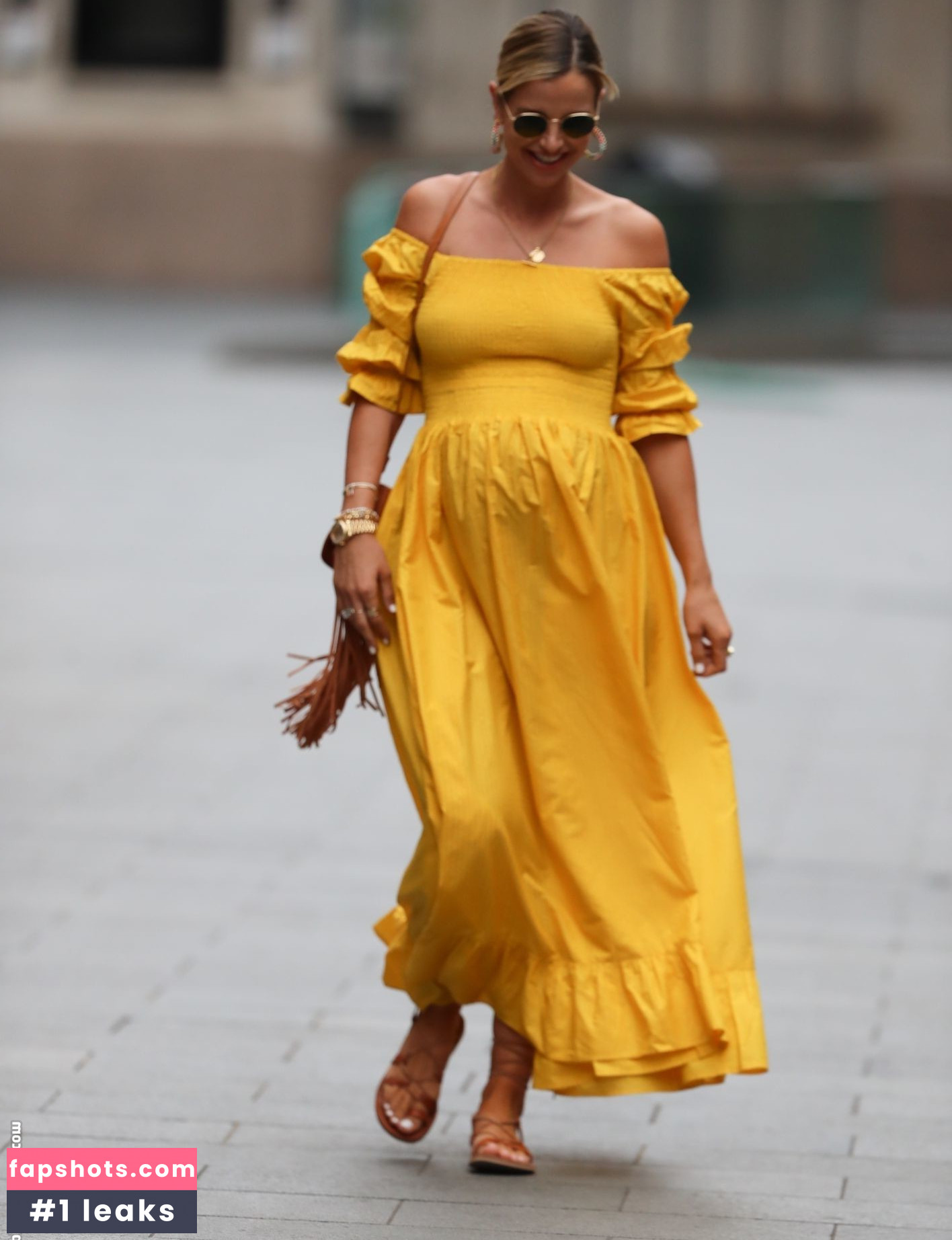 Vogue Williams gallery photo #391