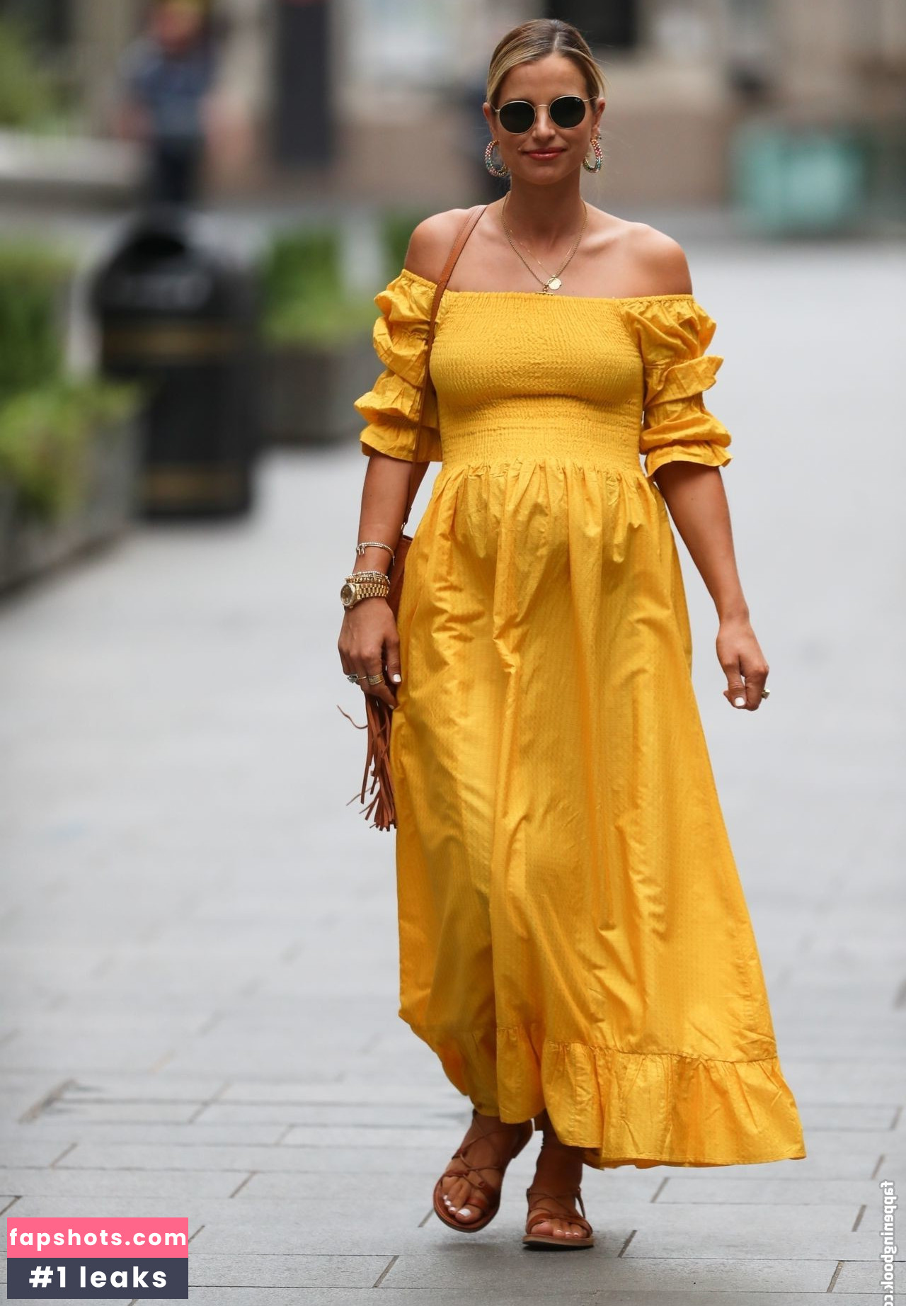 Vogue Williams gallery photo #395