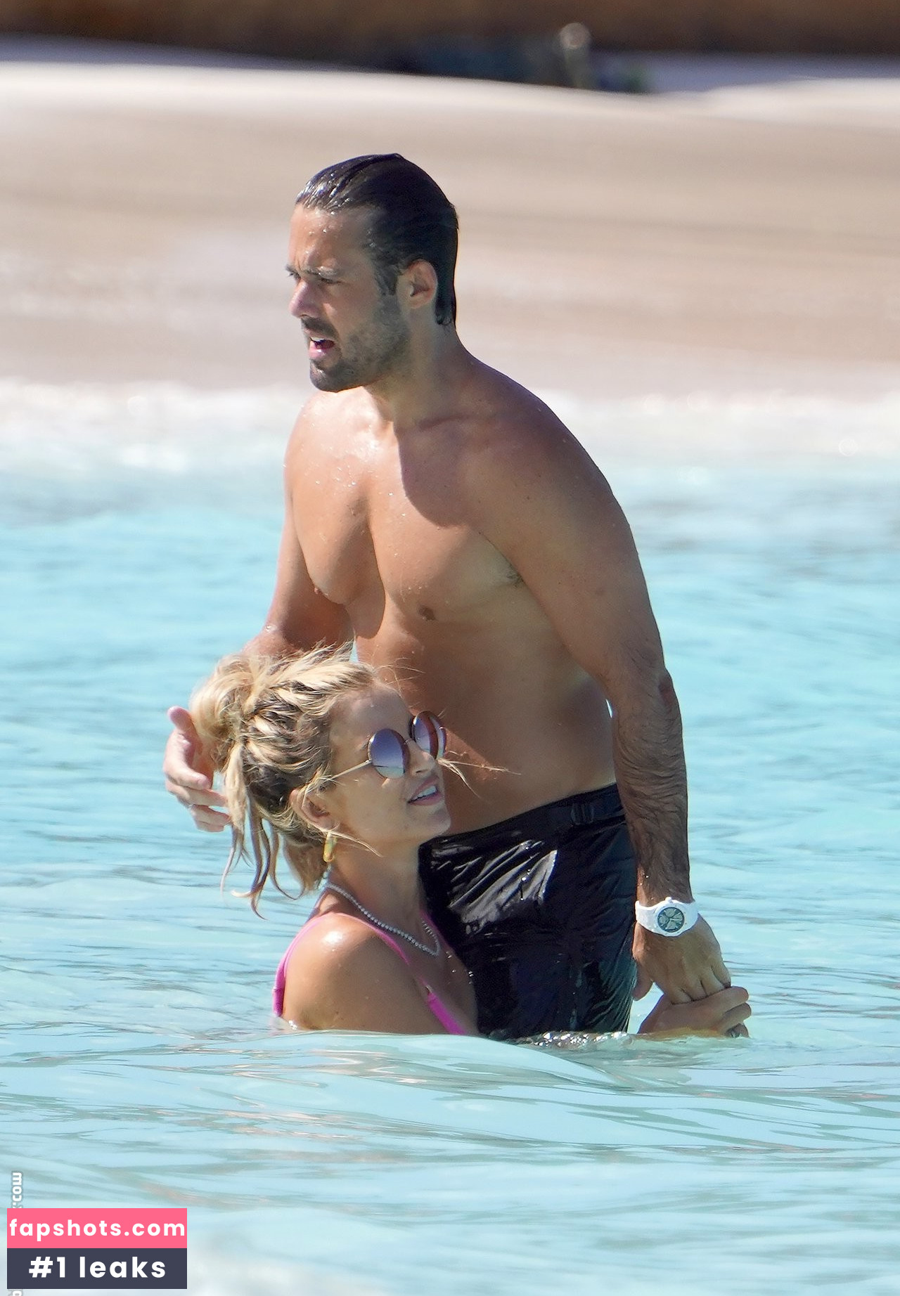 Vogue Williams gallery photo #401