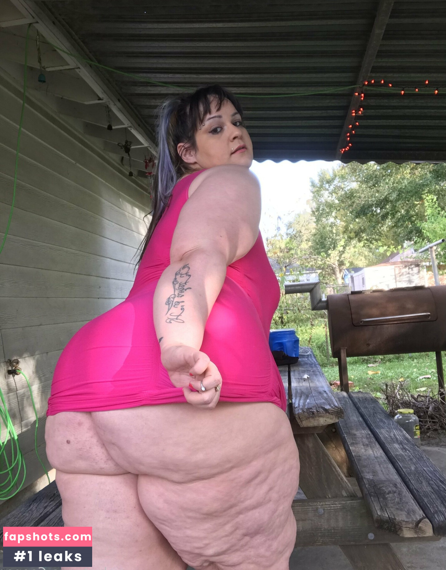 voluptuous_cooper gallery photo #16