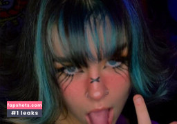 Voodoonoodle nude babe gallery