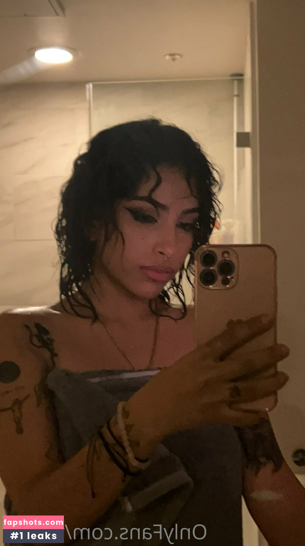 Vswrld gallery photo #41