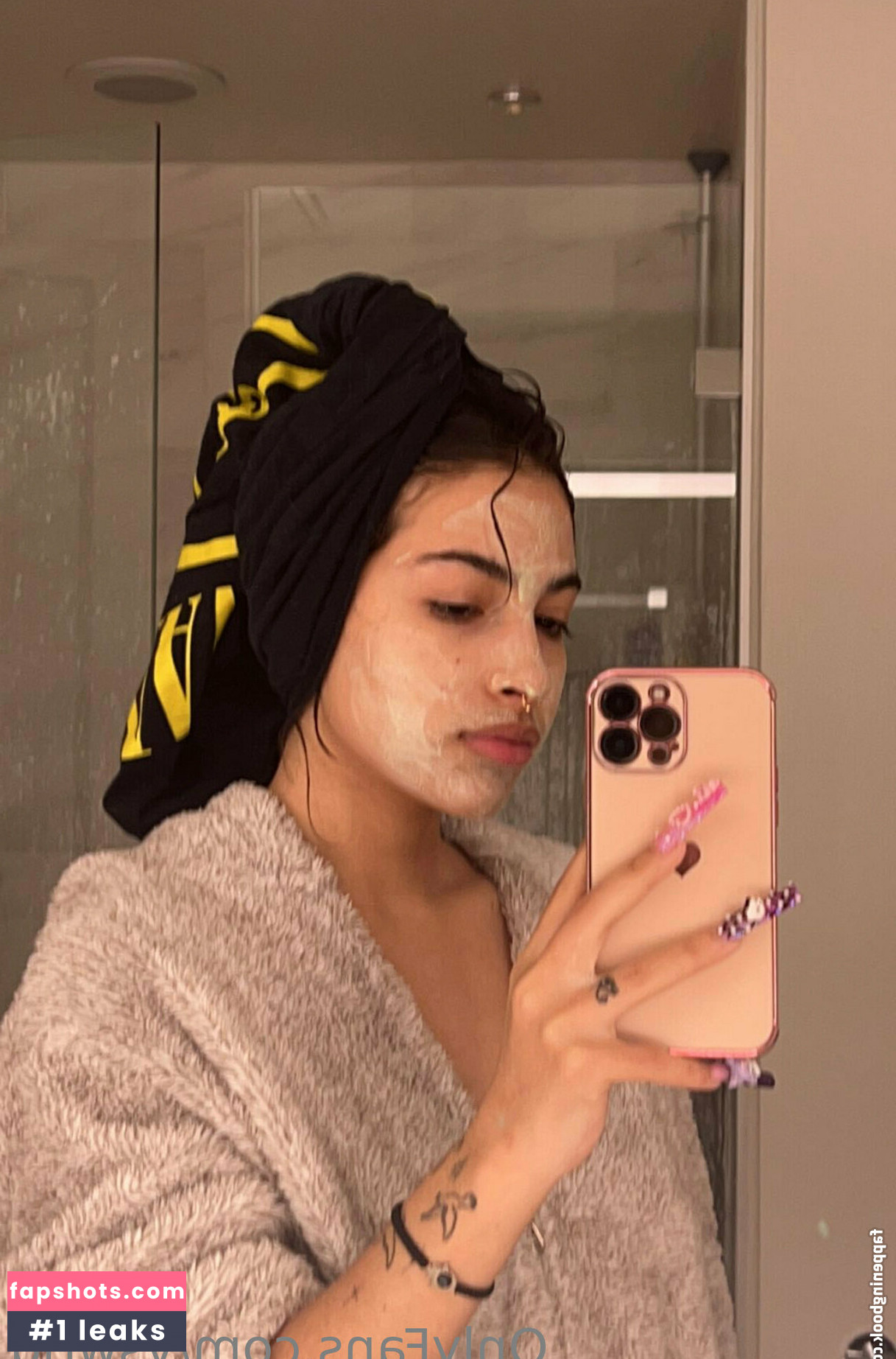 Vswrld gallery photo #42