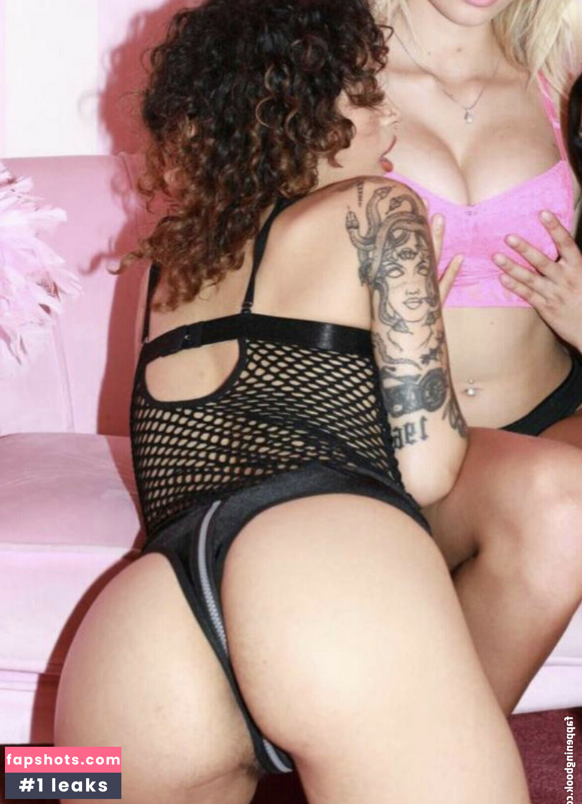 Vswrld nude babe gallery