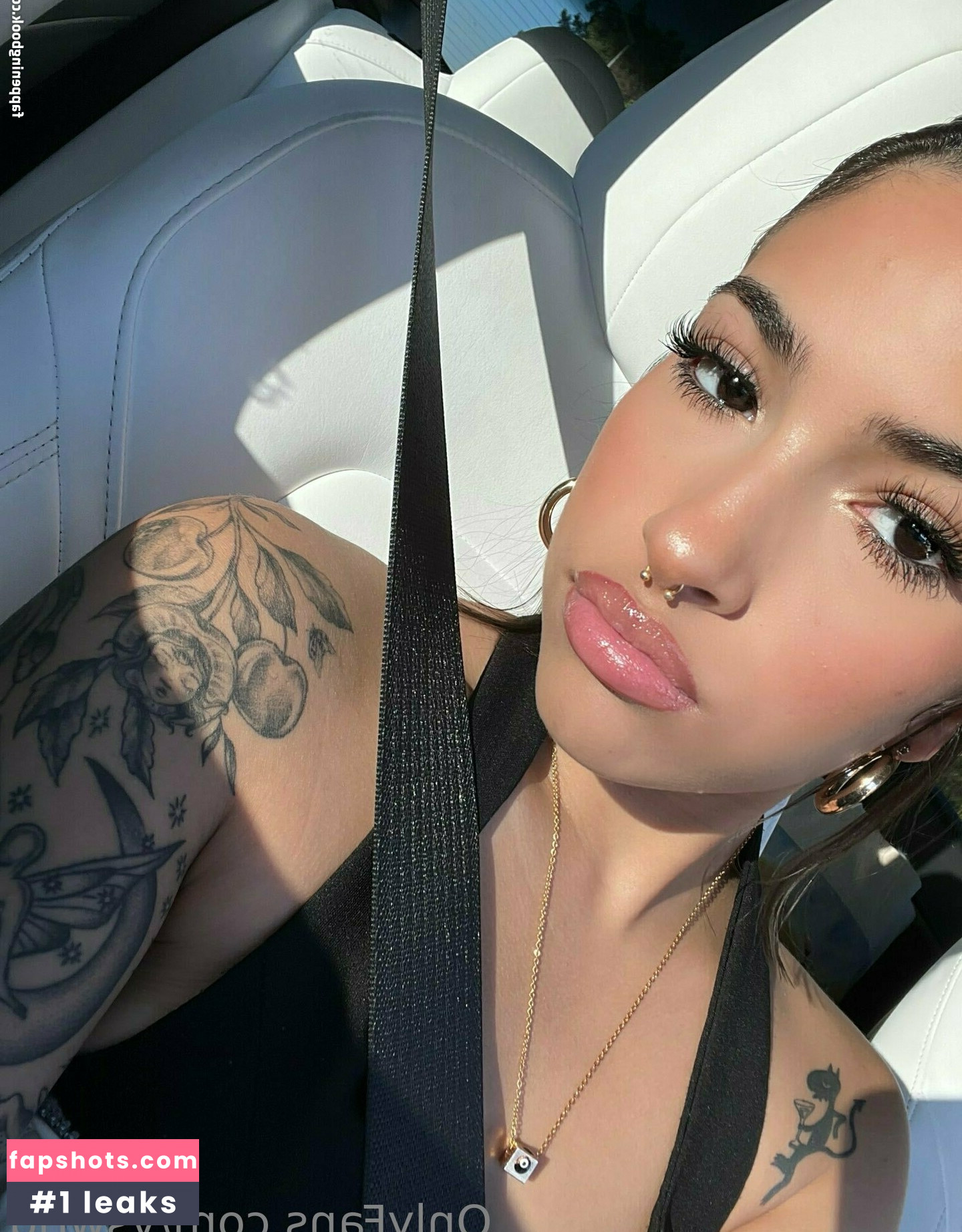 Vswrld gallery photo #10