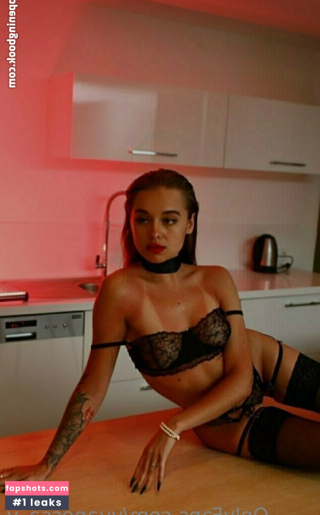 vvanessa_v nude babe gallery