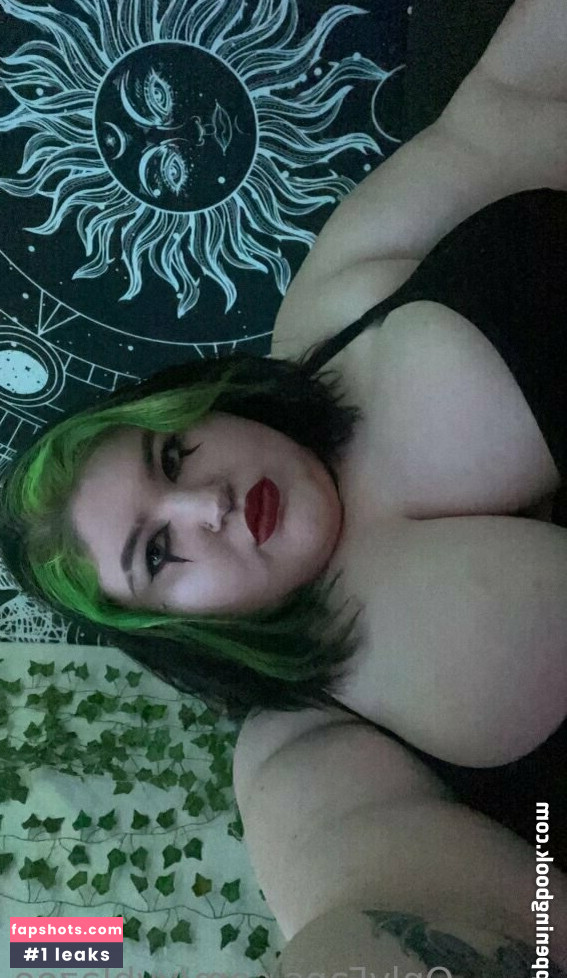 vvblazee gallery photo #12