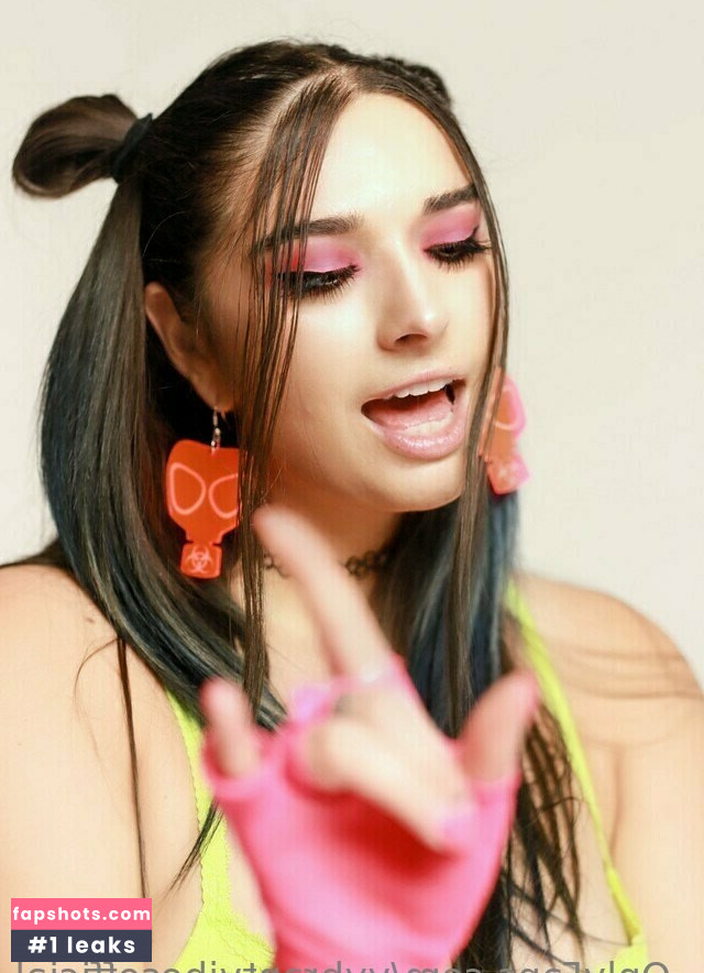 vybrantvibesofficial gallery photo #25