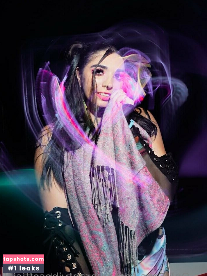 vybrantvibesofficial gallery photo #29