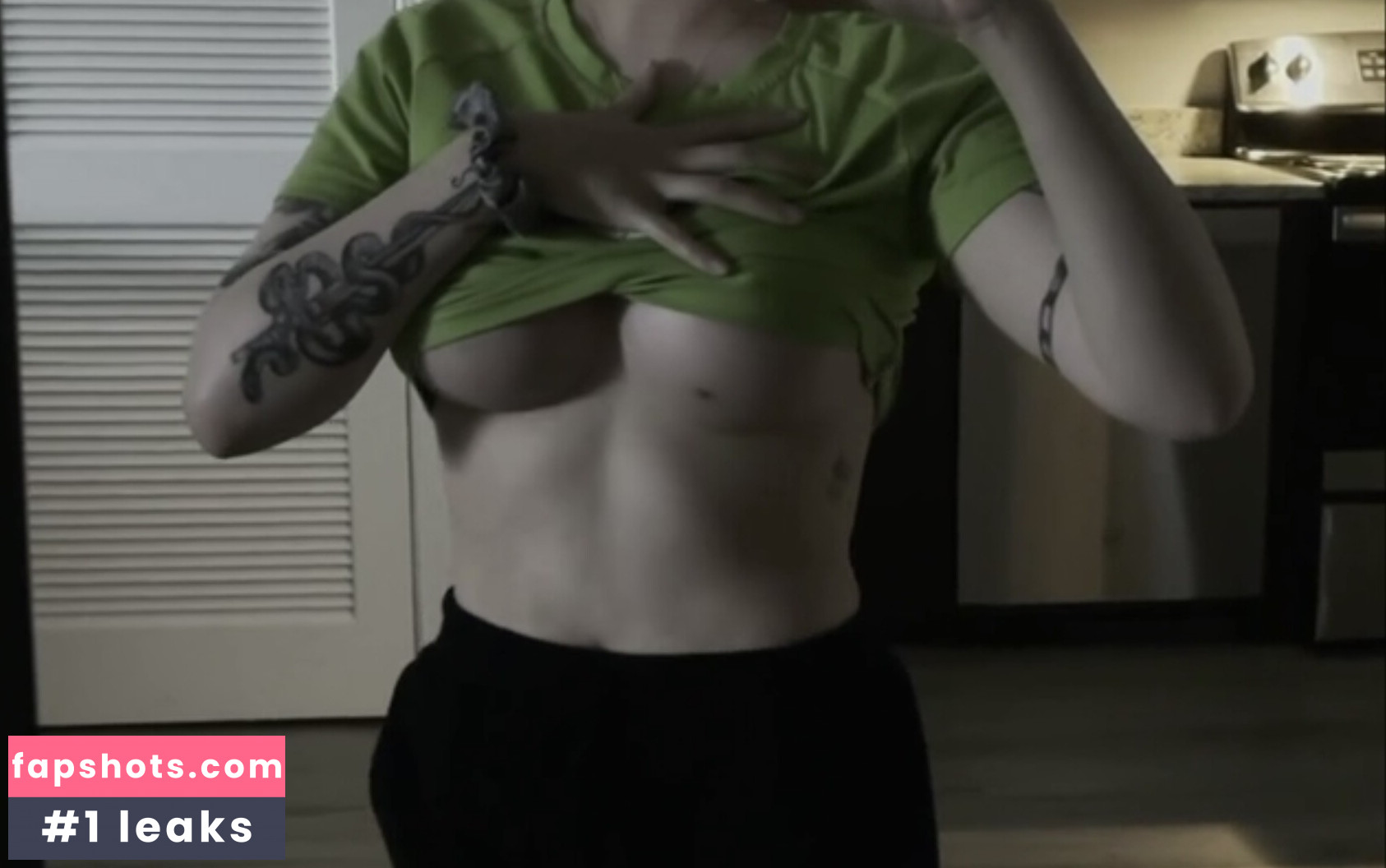 Vylerria gallery photo #16