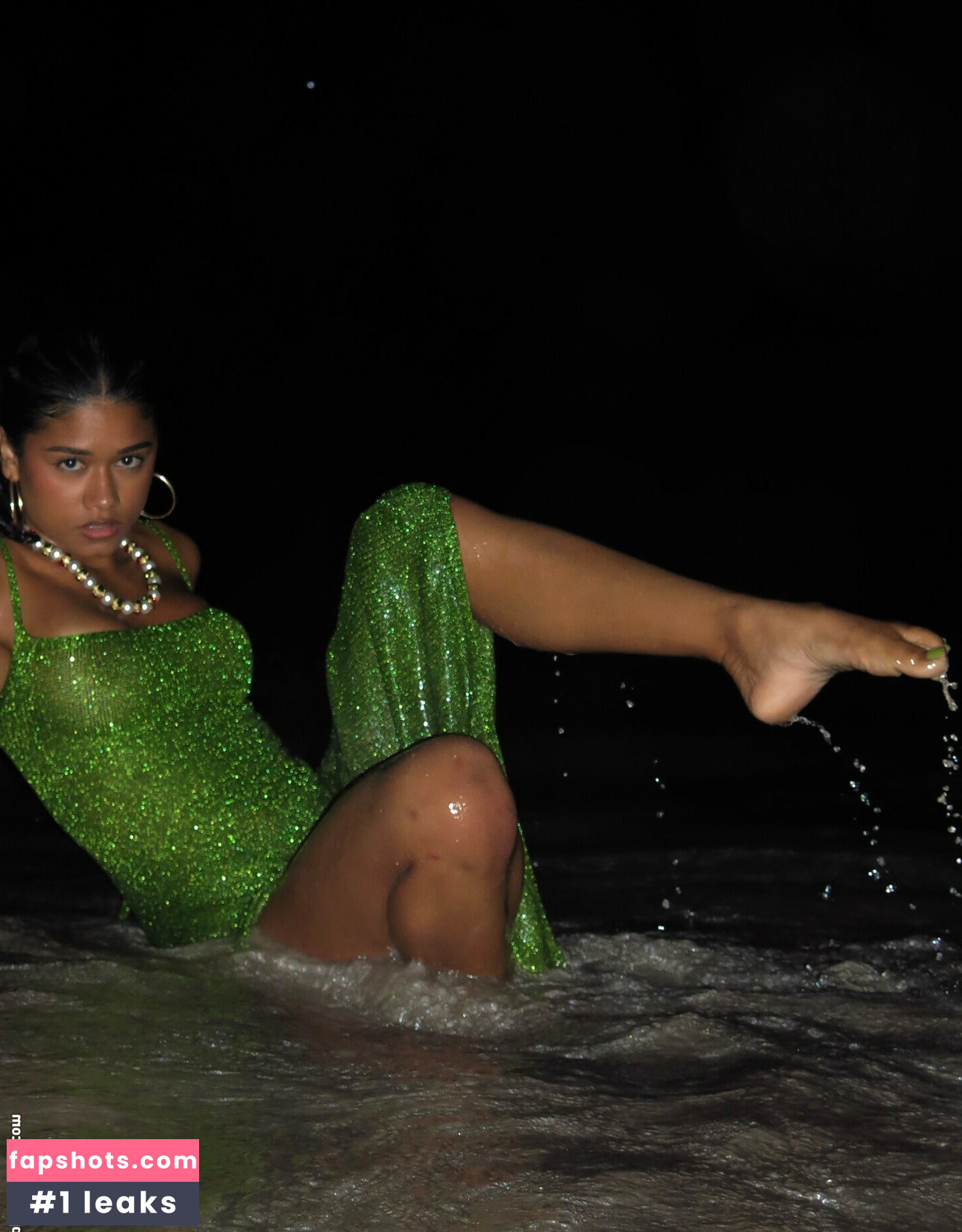 Wahyne gallery photo #35