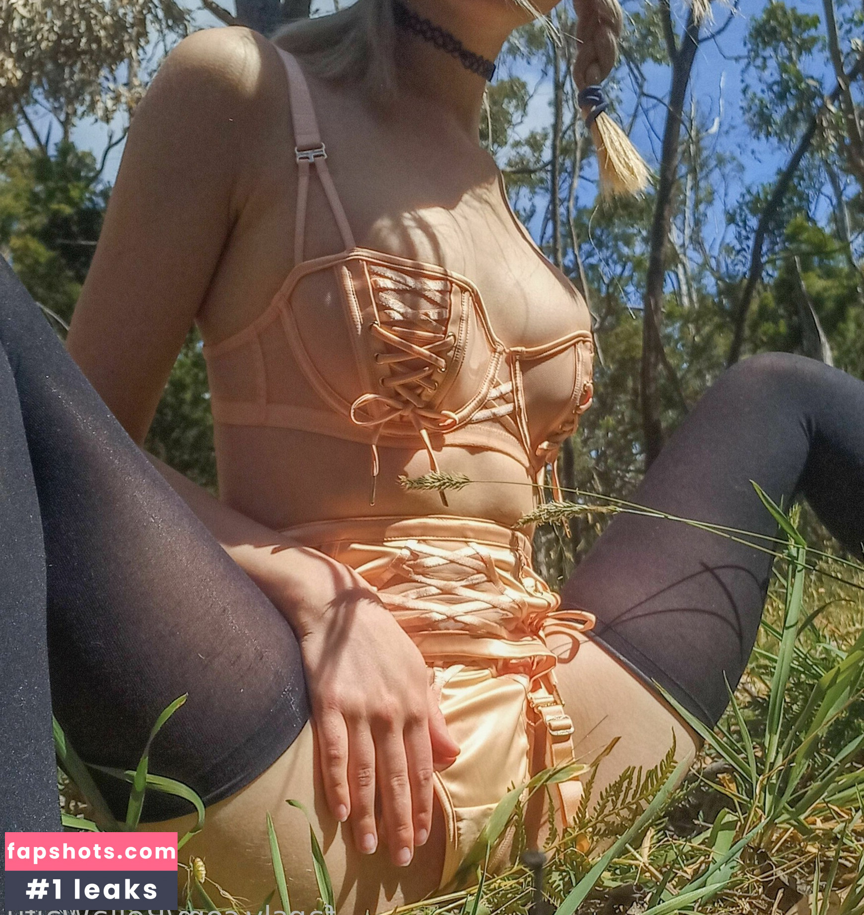 WaifuBella gallery photo #20