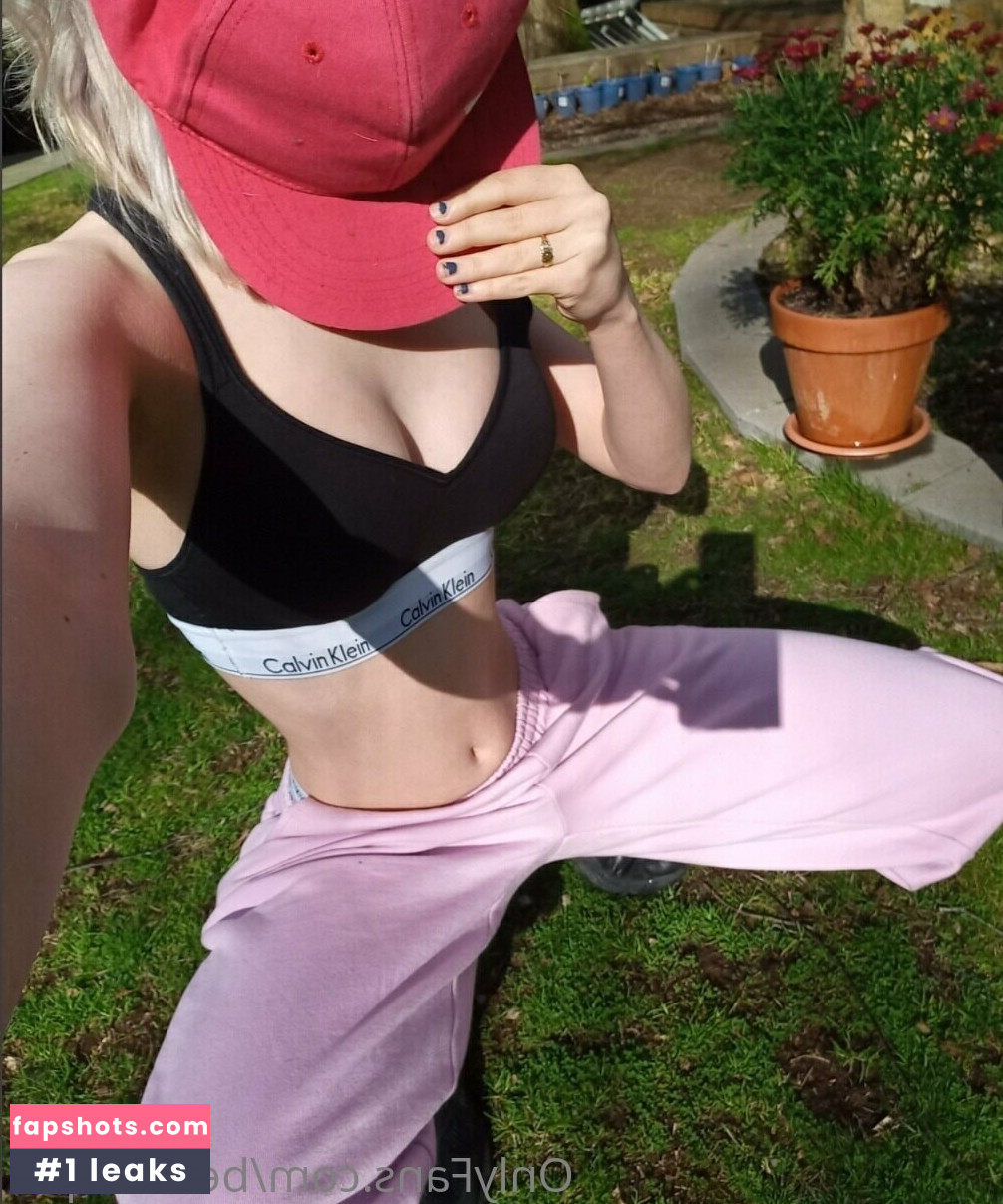 waifubellafree gallery photo #16