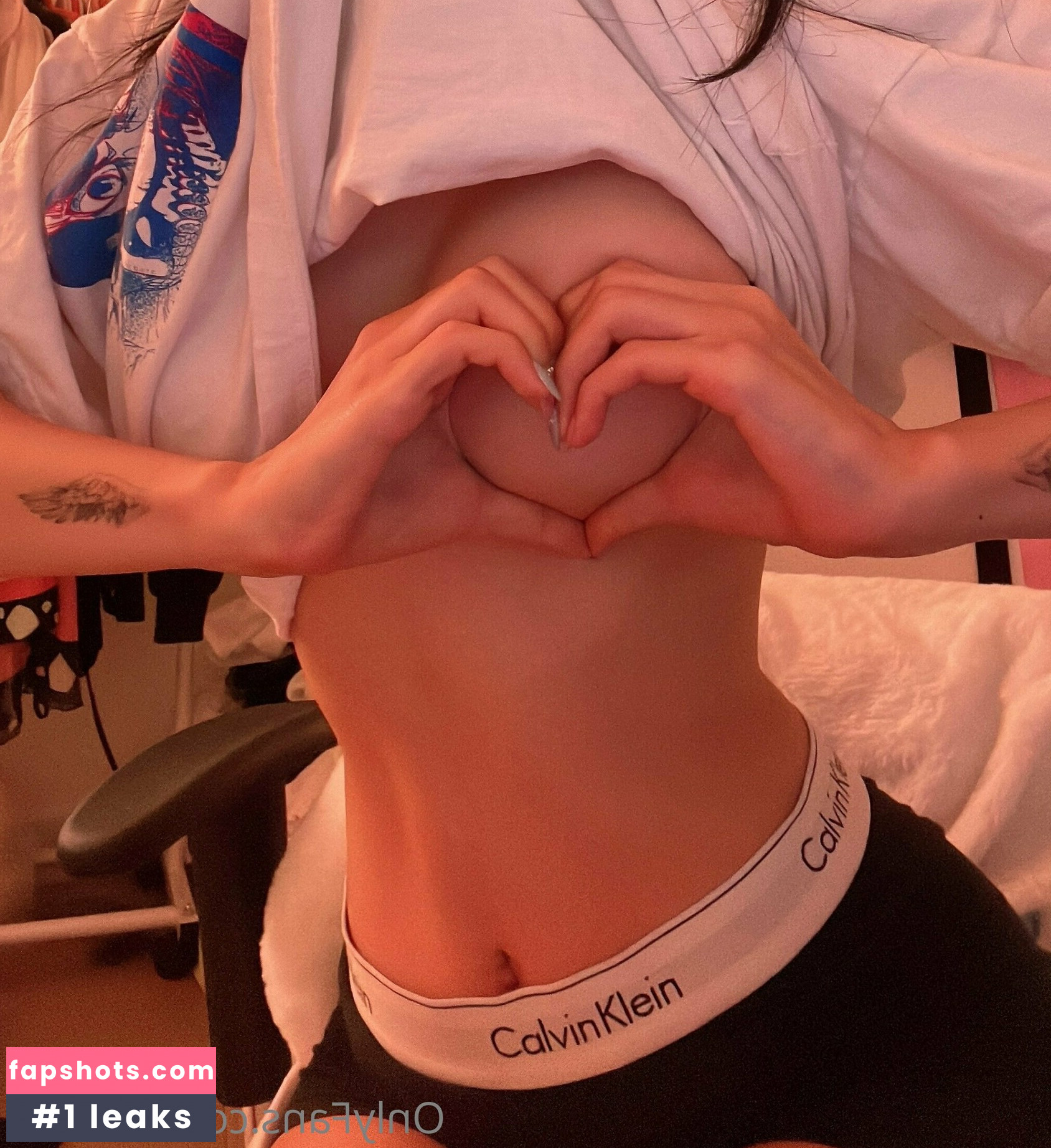 Waifuouo gallery photo #40