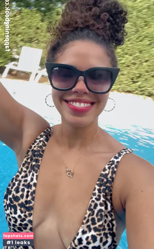 Walessa Munoz Nude Leaks OnlyFans Photos #9 - LeakJerk