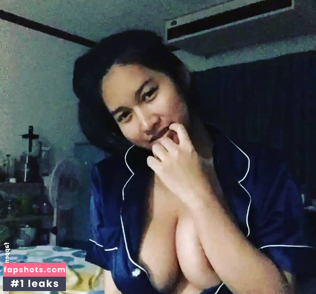 Warunee Thanyaphu gallery photo #14