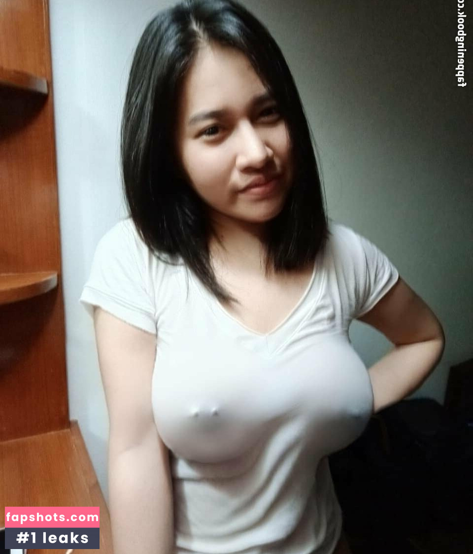 Warunee Thanyaphu gallery photo #21