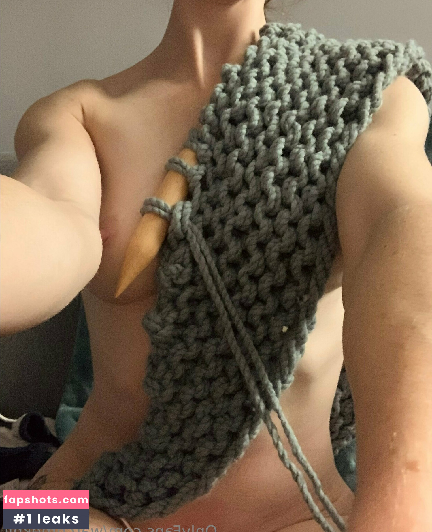 watchmeknit nude babe gallery