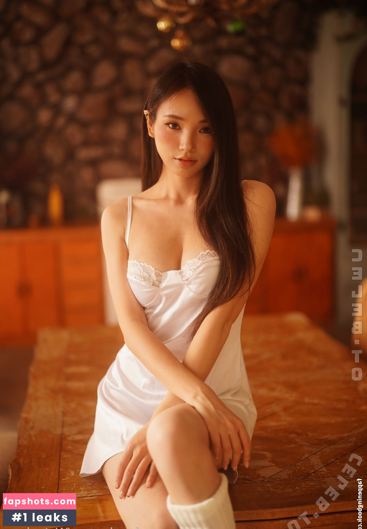 Waterlynne gallery photo #9