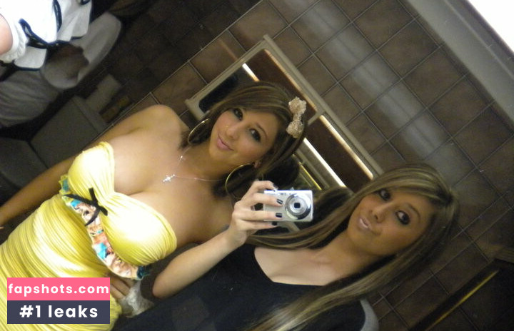 Wears_ren gallery photo #12