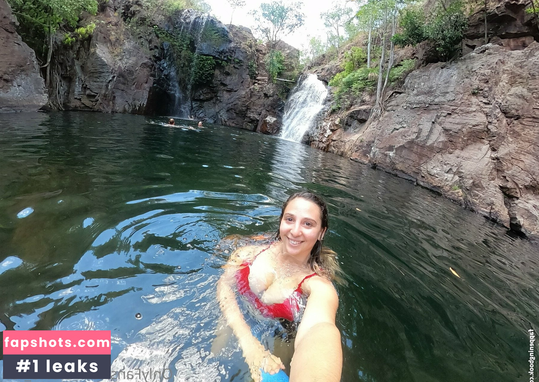 Wears_ren gallery photo #58