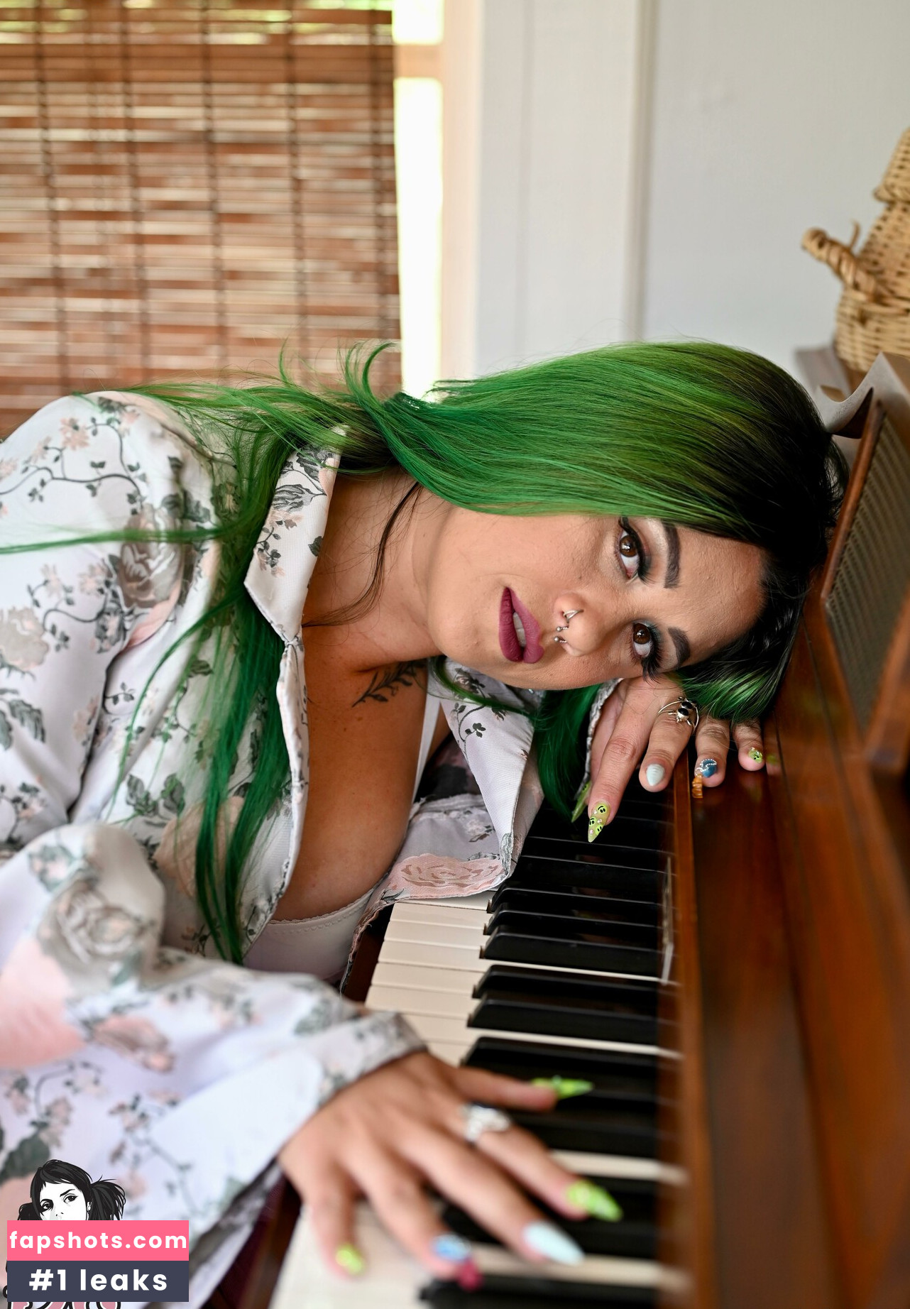 wecallhervanessa Nude Leaks OnlyFans Photos #40 - Fapshots