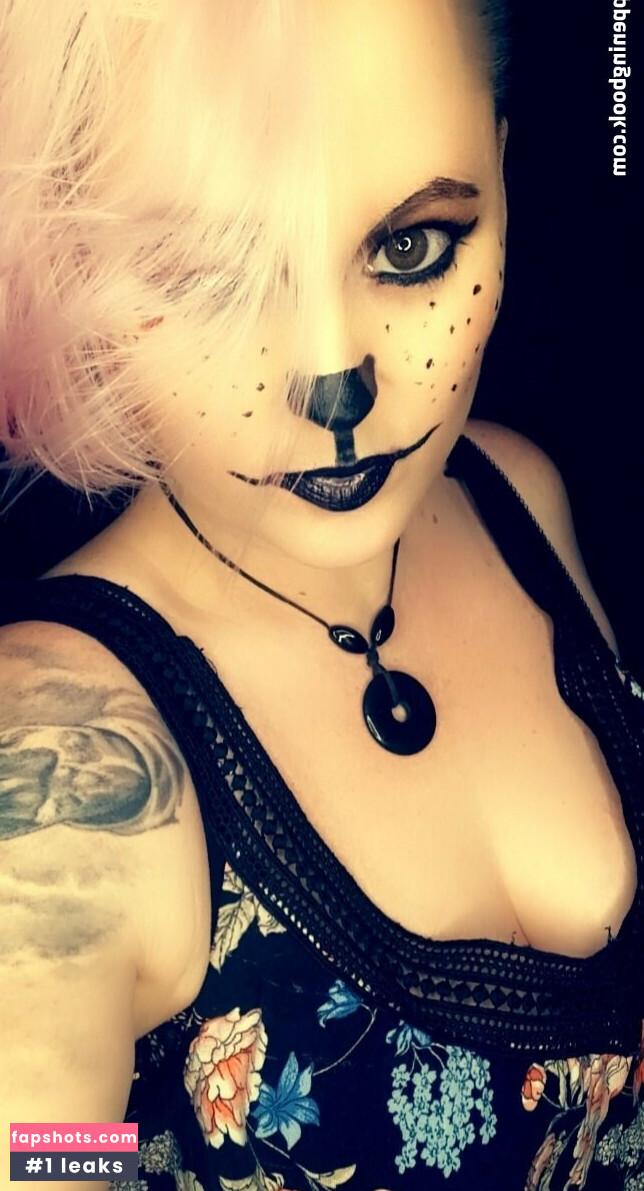 weirdartgirljo gallery photo #8