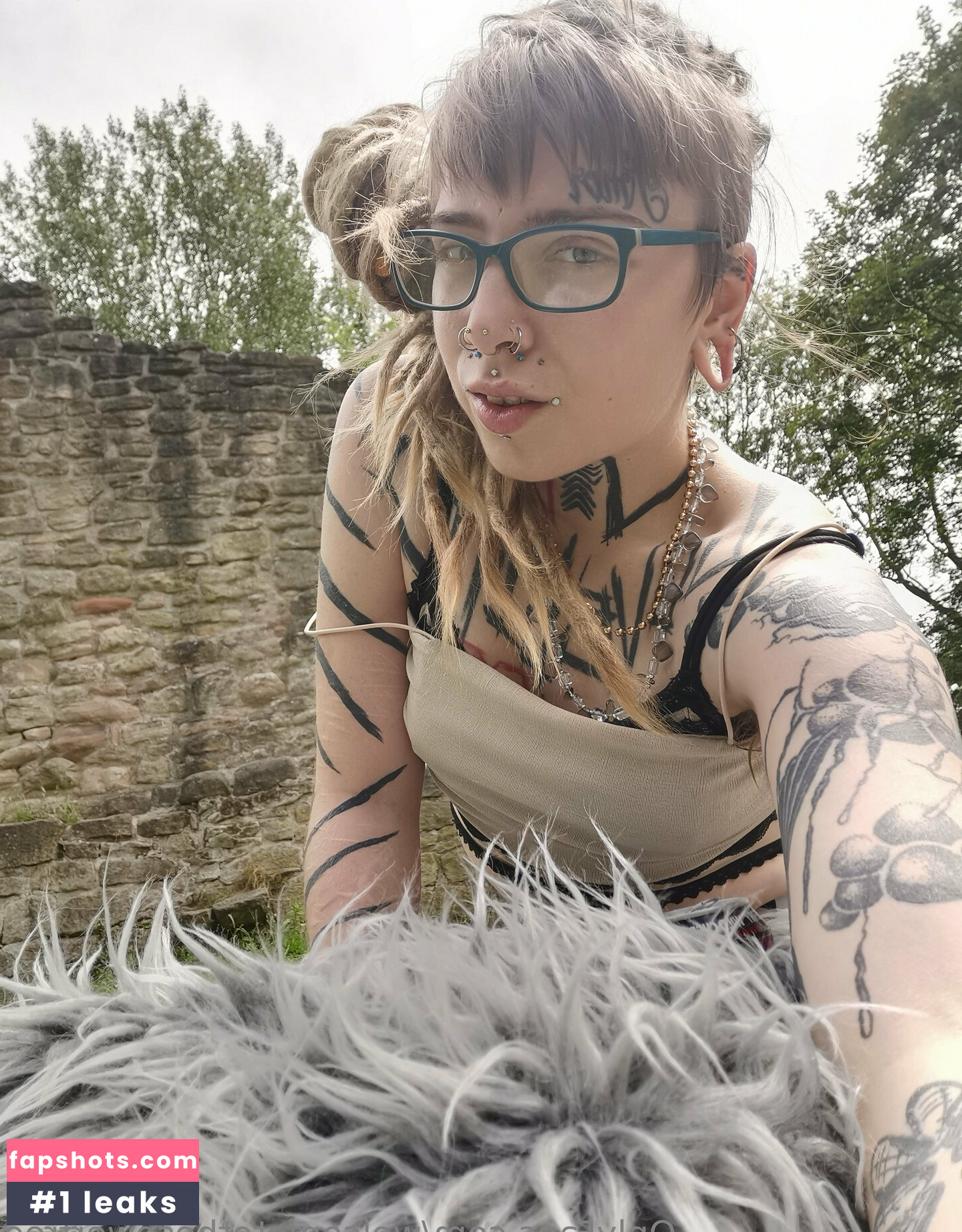 welcometothesewerfree gallery photo #15