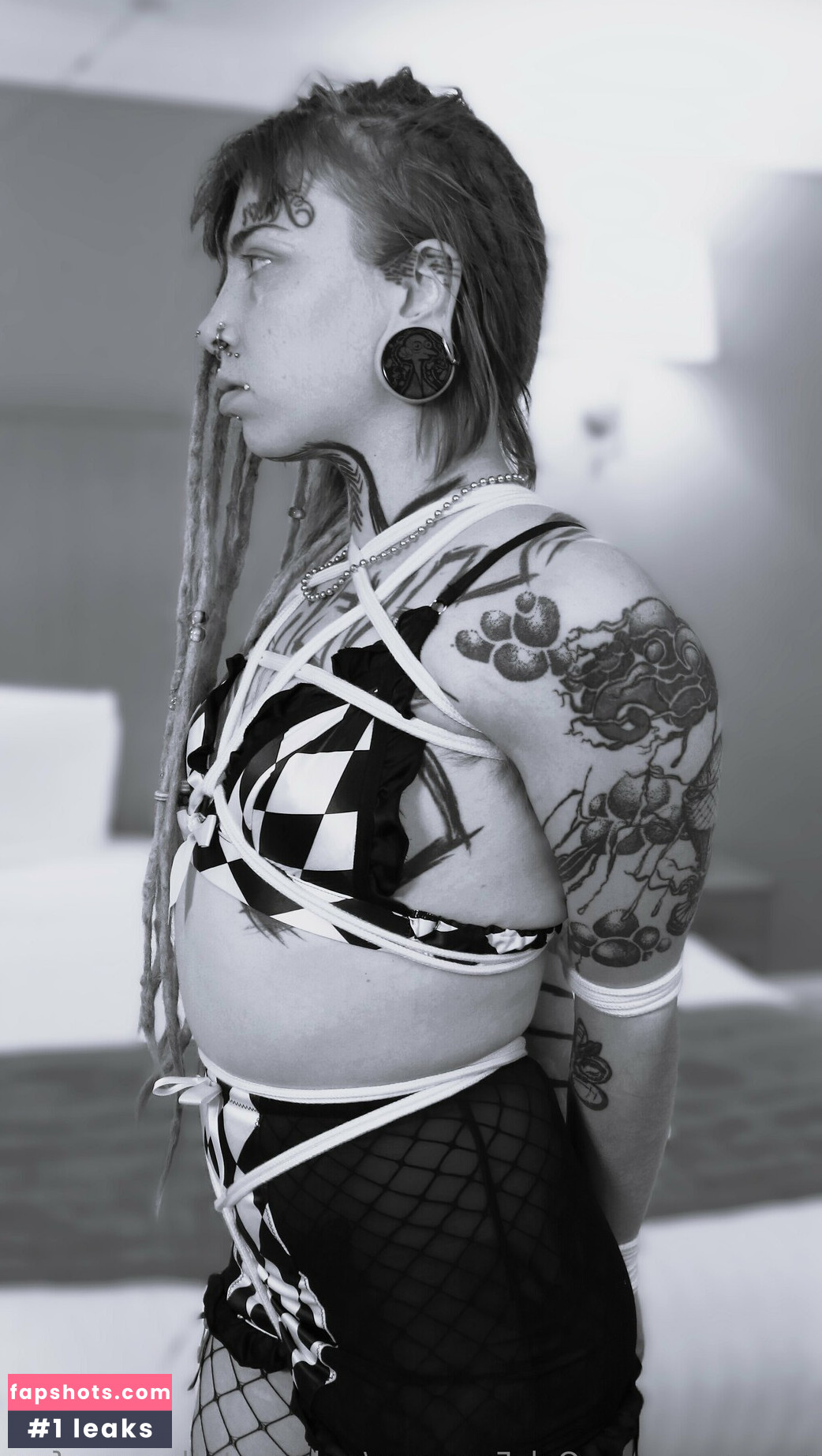 welcometothesewerfree gallery photo #25